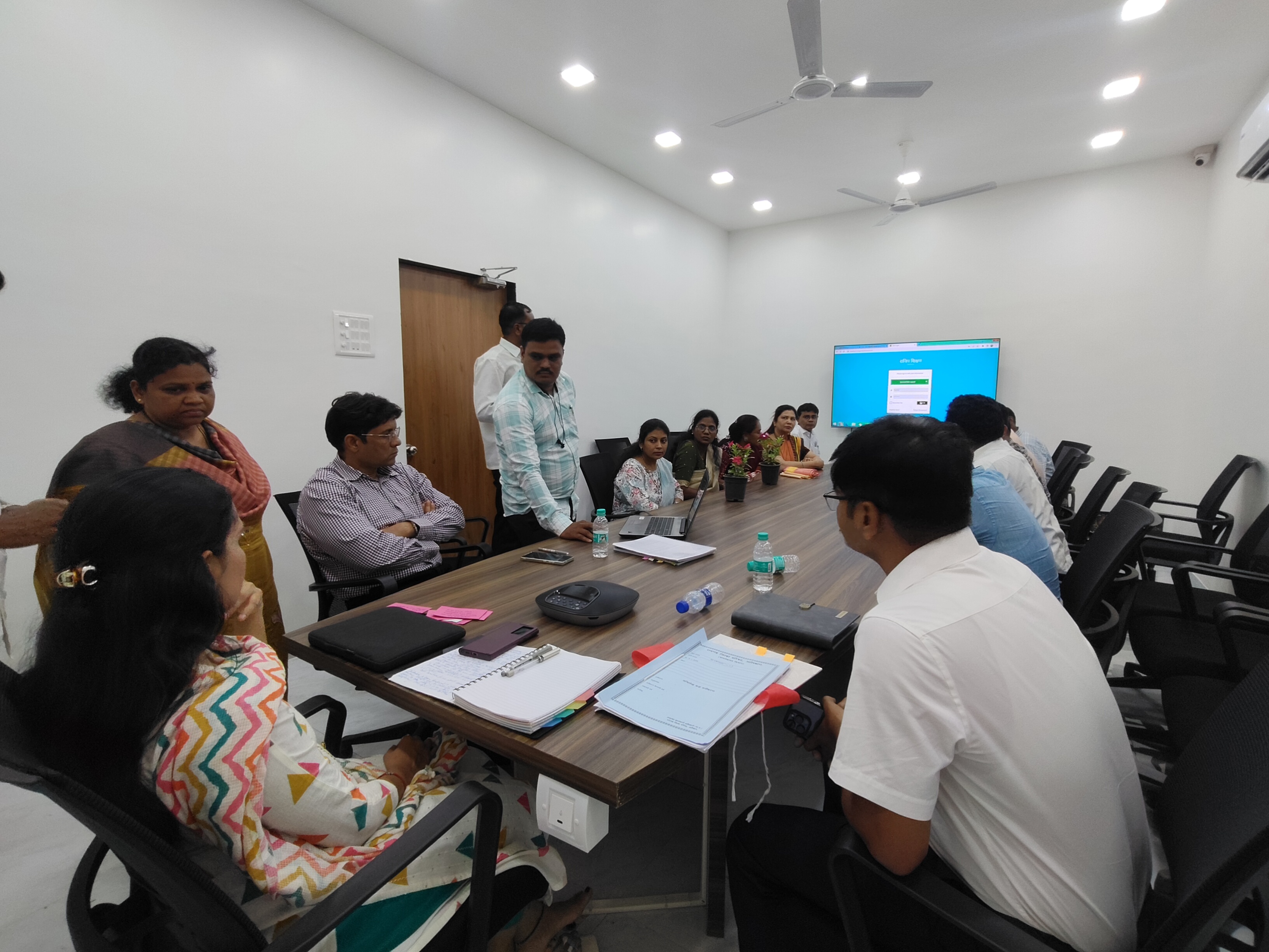 रायगड जिल्हा परिषदेच्या शाळेतील विद्यार्थी गिरविणार डिजिटल गुणवत्तेचे धडे