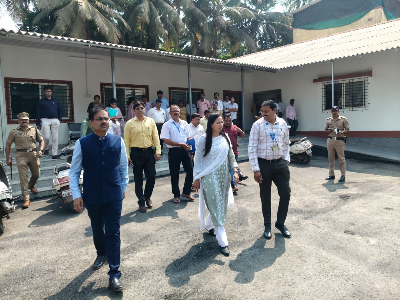 महिला व बालविकास मंत्री आदिती तटकरे यांनी केले जिल्हा परिषद प्रशासनाचे कौतुक