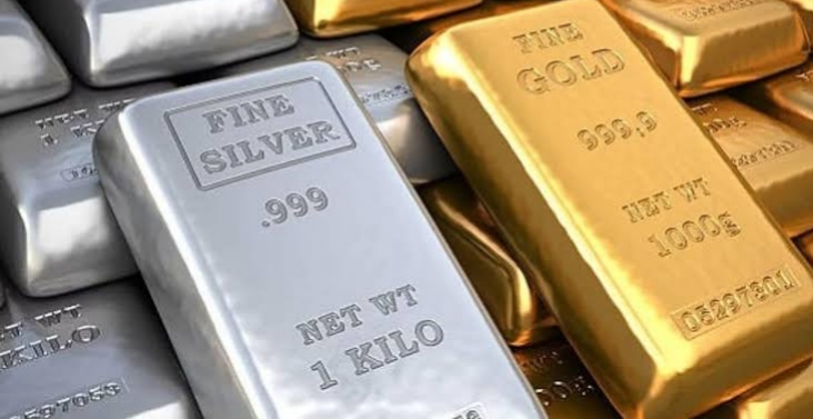सोने चांदीचे दर घसरले