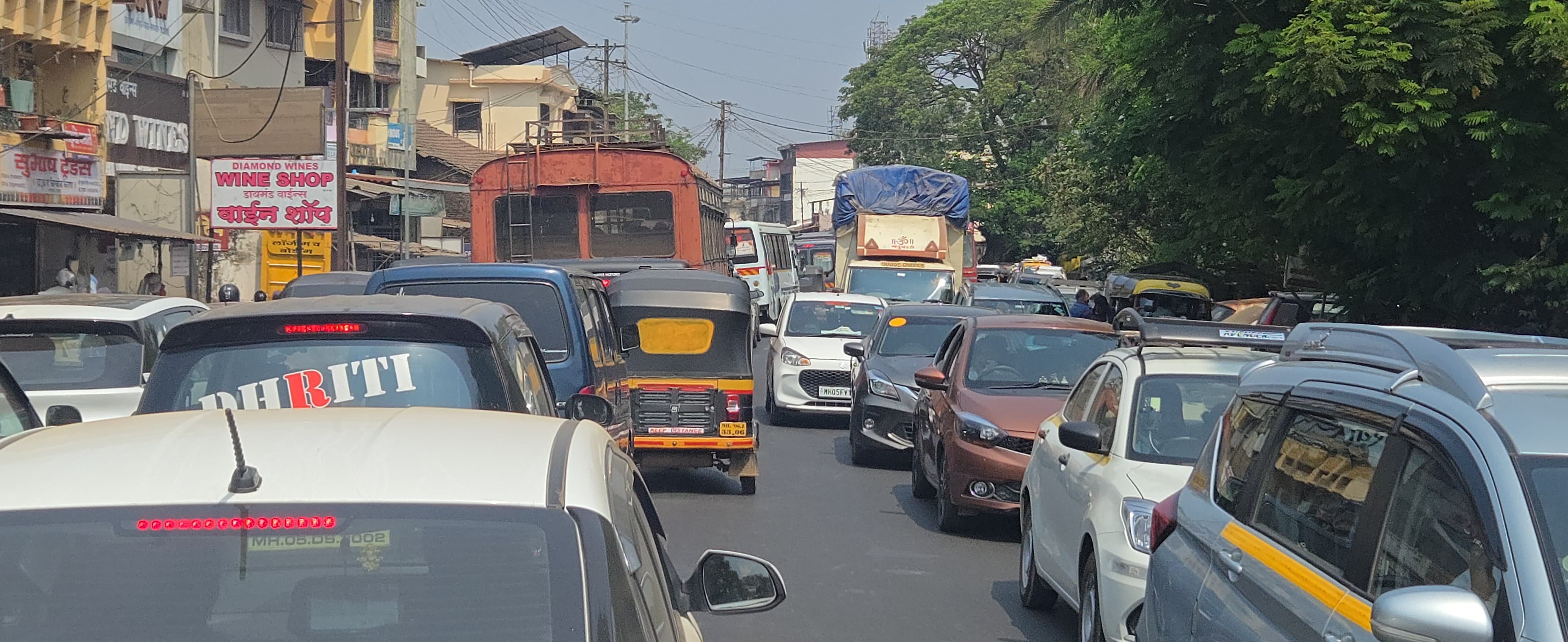 मुंबई गोवा महामार्गावर वाहतूकीचा शिमगा