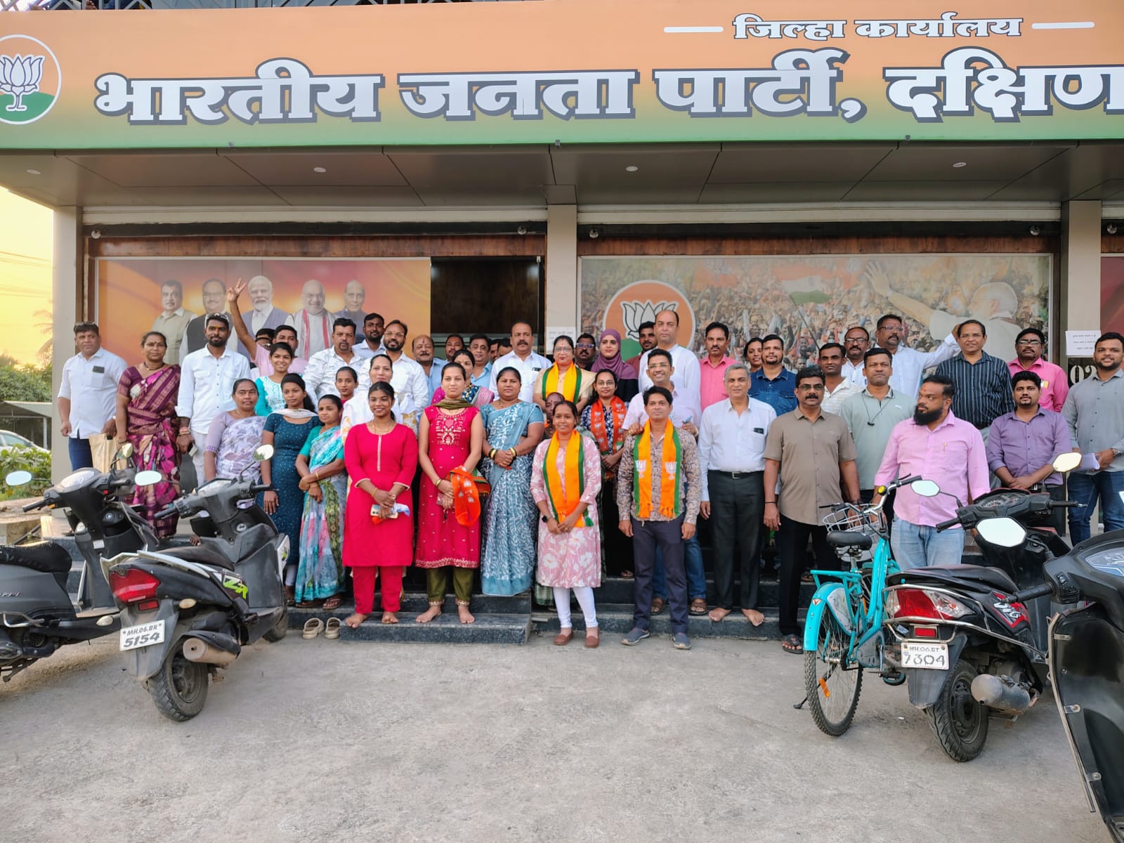 अलिबाग नगरपरिषद निवडणूक महायुतीकडून नगराध्यक्ष पदासाठी तनुजा पेरेकर यांच्या नावाची घोषणा