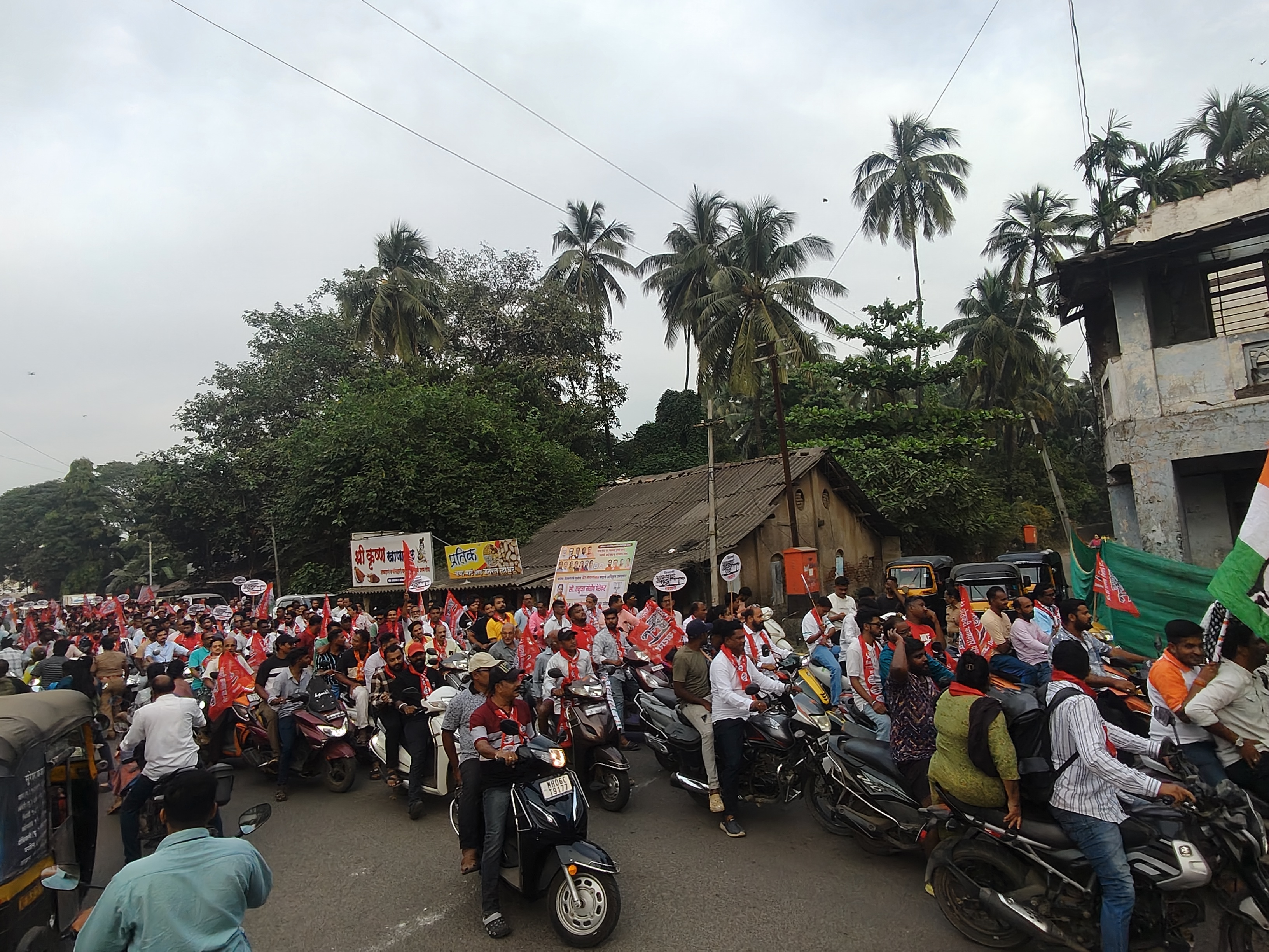 अलिबागेत शेकाप, काँग्रेस, मनसे आघाडीची बाईक रॅली